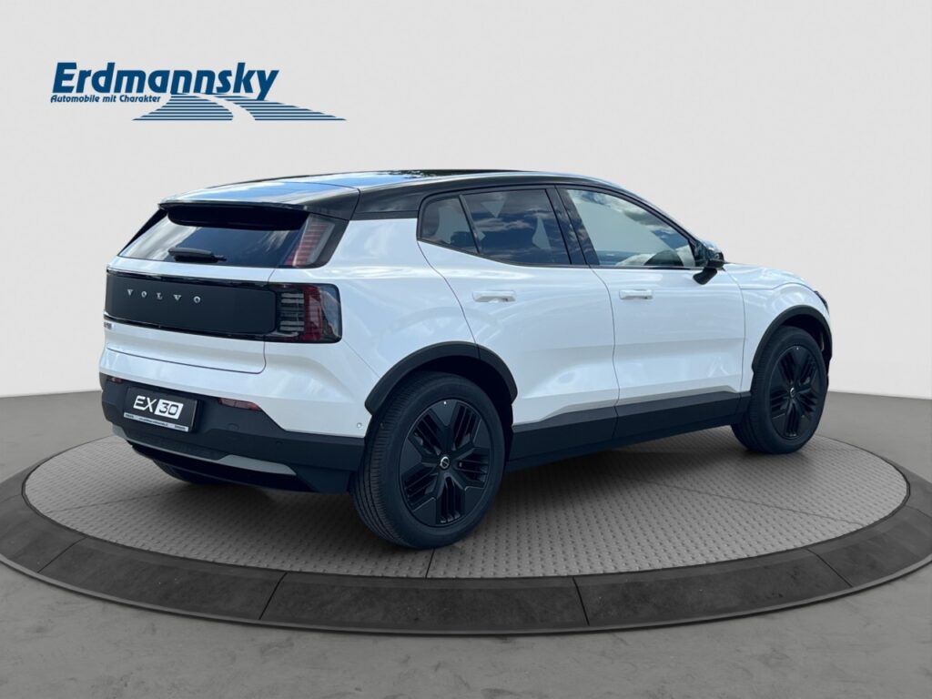 Volvo EX30 Cross Country Twin Performance AWD Ultra – Bild 4