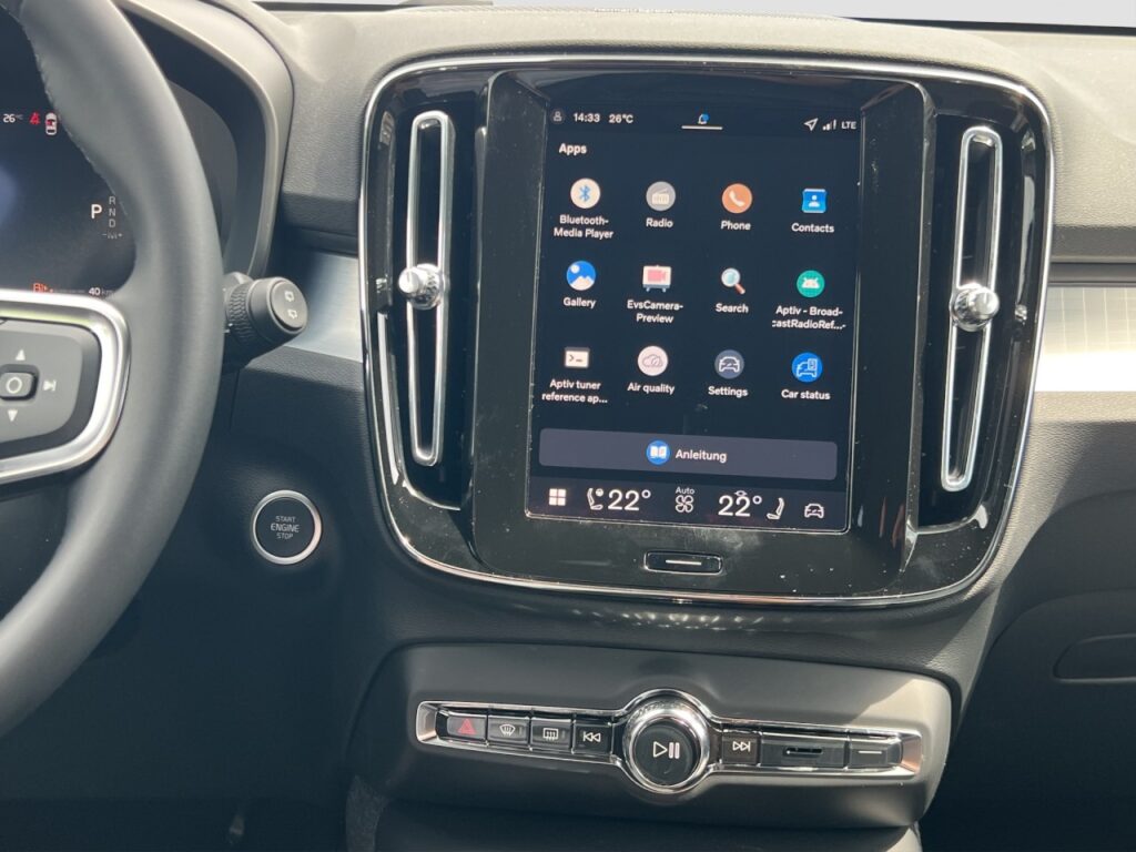 Volvo XC40 B3 Plus Dark Ganzjahresreifen / 360 Grad – Bild 9