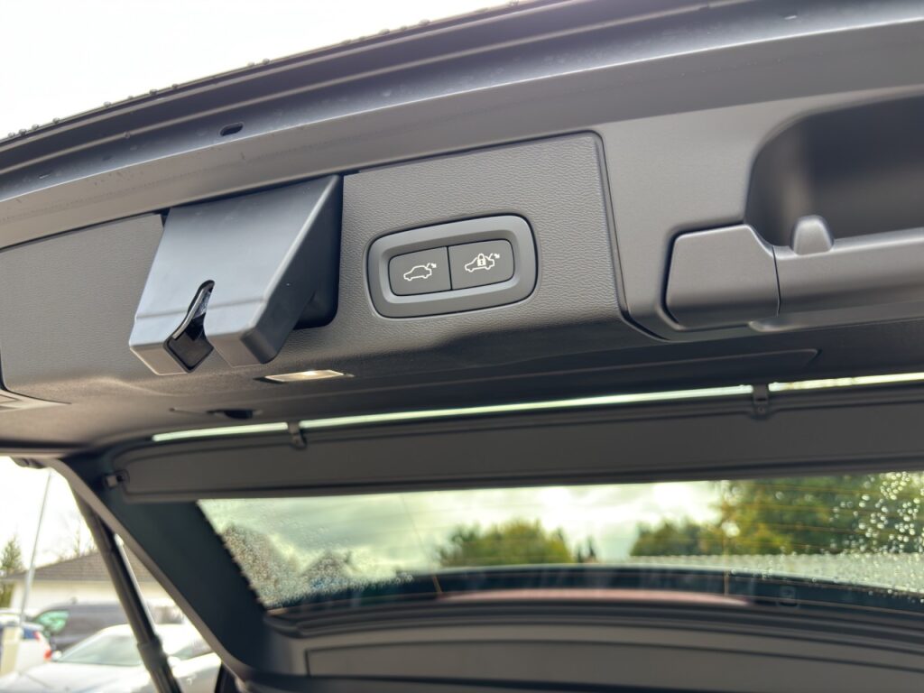 Volvo XC60 T6 AWD Plus Black Edition. Plug-In / 360 – Bild 16