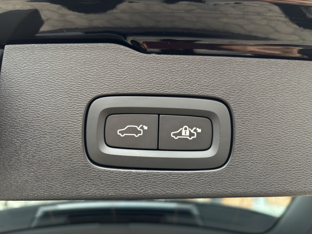 Volvo V60 B4 Cross Country AWD Plus/Keyless/KAM/LHZ – Bild 19