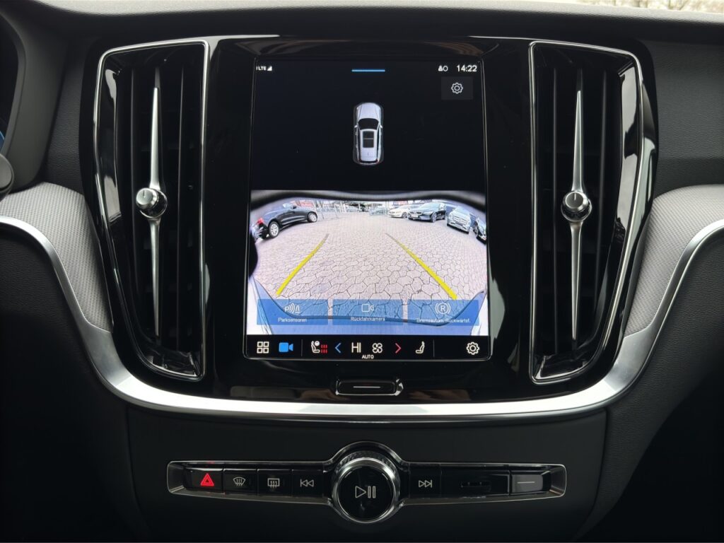 Volvo V60 B4 Cross Country AWD Plus/Keyless/KAM/LHZ – Bild 22