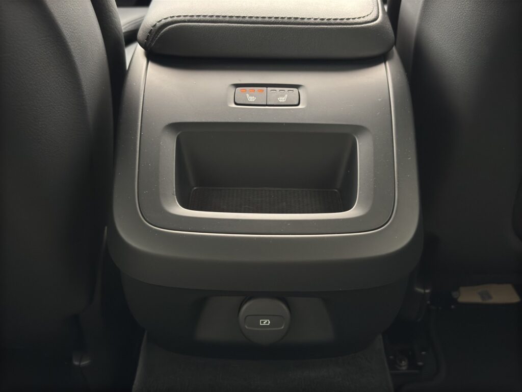 Volvo V60 B4 Cross Country AWD Plus/Keyless/KAM/LHZ – Bild 24