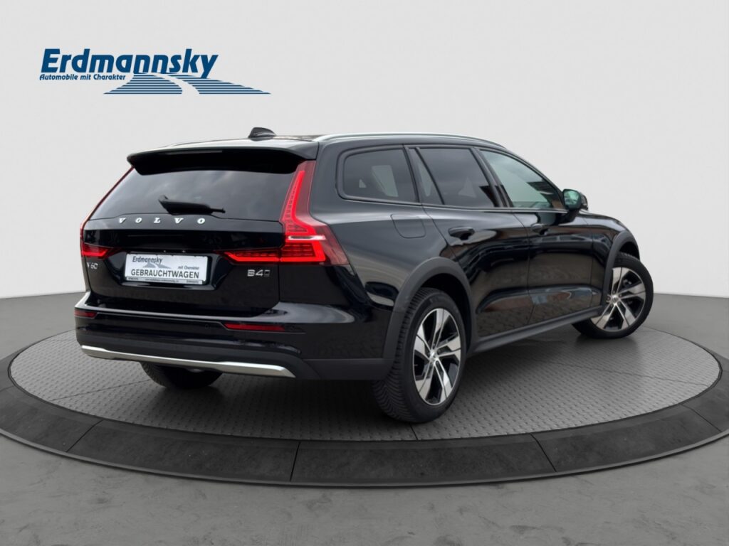 Volvo V60 B4 Cross Country AWD Plus/Keyless/KAM/LHZ – Bild 4