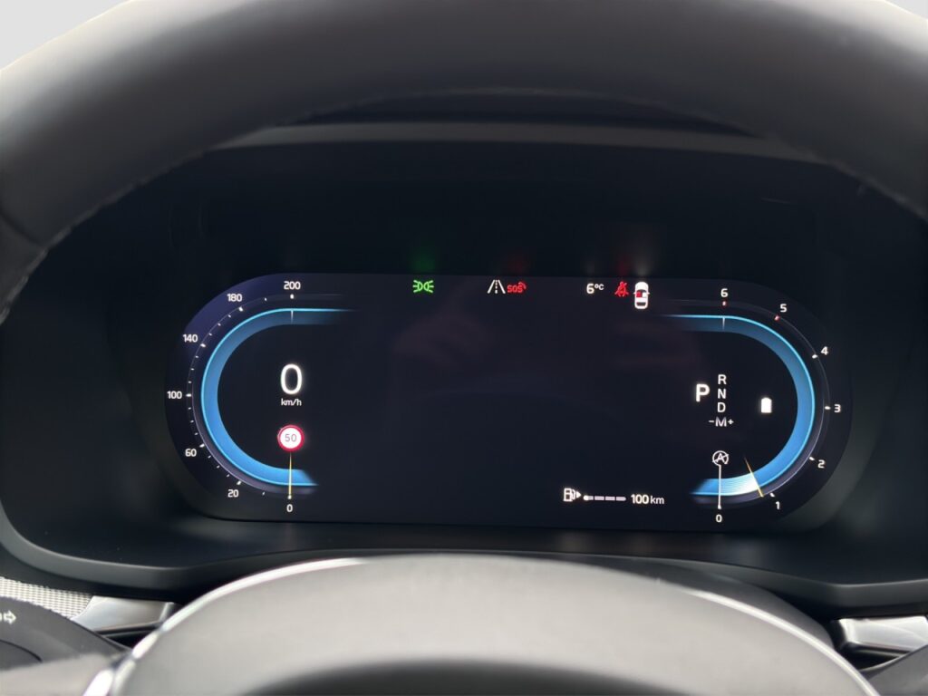 Volvo V60 B4 Cross Country AWD Plus/Keyless/KAM/LHZ – Bild 8