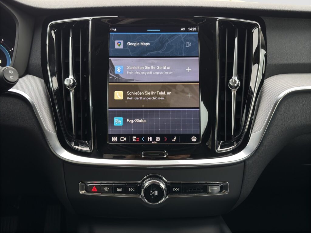 Volvo V60 B4 Cross Country AWD Plus/Keyless/KAM/LHZ – Bild 9