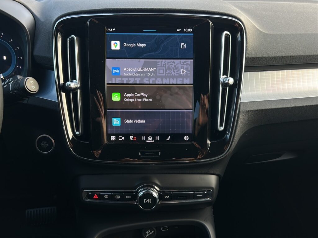 Volvo XC40 B4 Plus Black Edition/Navi/Pano/360K/20Zoll – Bild 9