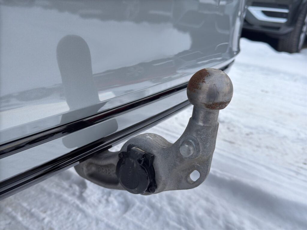 Volvo V90 T6 Plus Dark Plug-In Hybrid AWD/AHK/StHz/360 – Bild 20