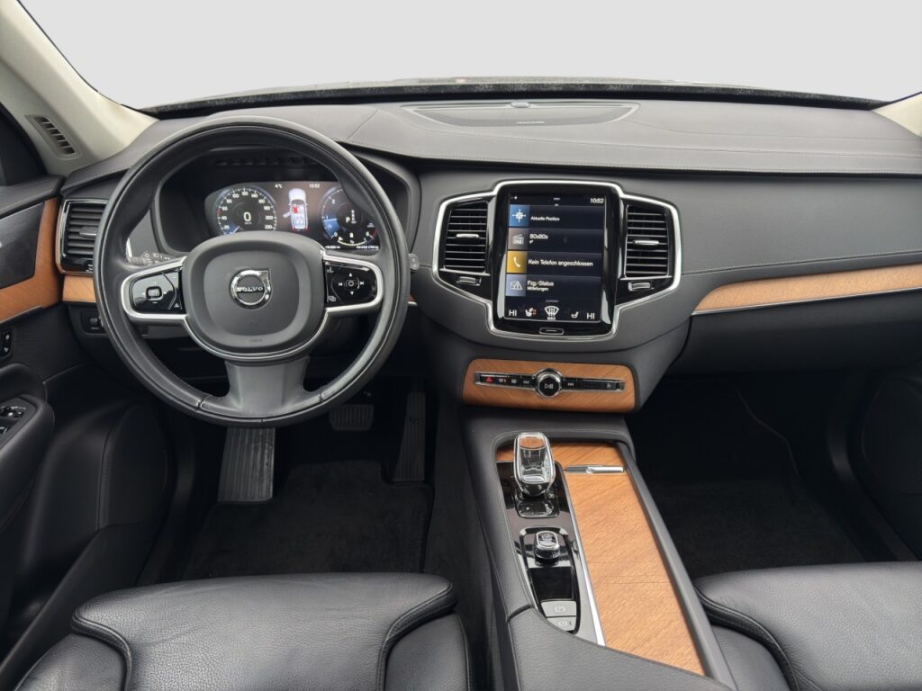 Volvo XC90 B5 Inscription AWD/7-Sitzer/Pano/StHz/360K – Bild 10
