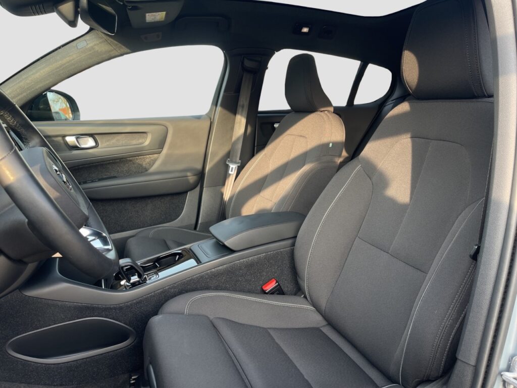 Volvo C40 Plus Twin Pure Electric AWD/Navi/AHK/20Zoll – Bild 13