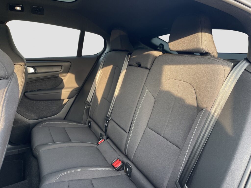 Volvo C40 Plus Twin Pure Electric AWD/Navi/AHK/20Zoll – Bild 14