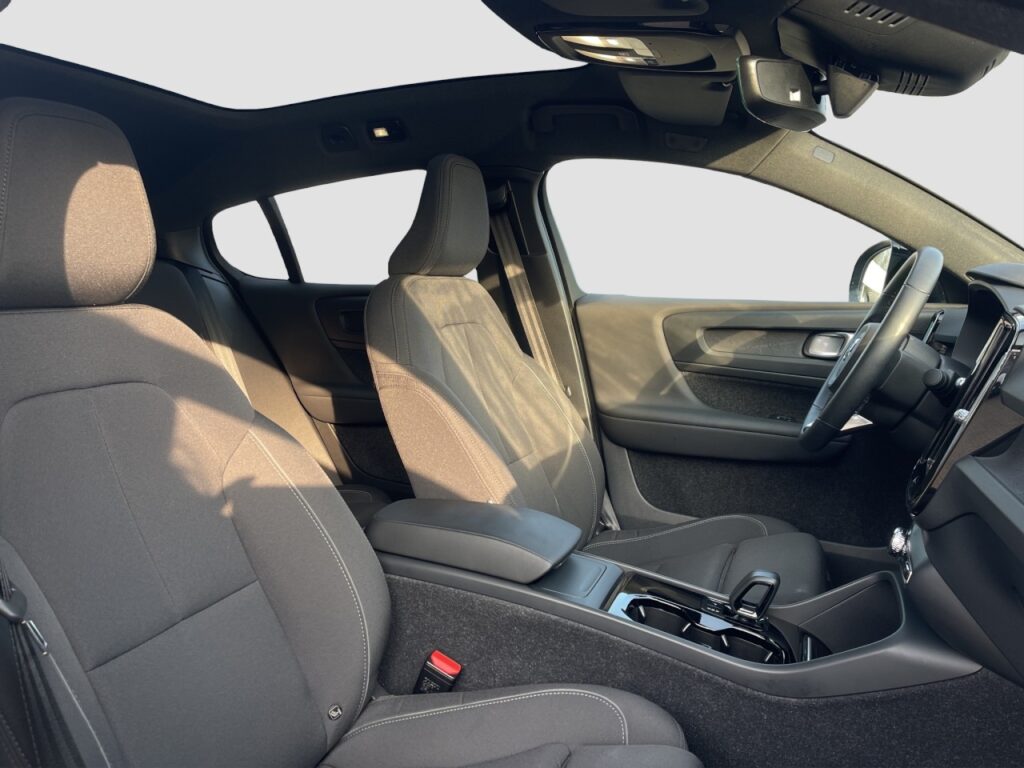 Volvo C40 Plus Twin Pure Electric AWD/Navi/AHK/20Zoll – Bild 17