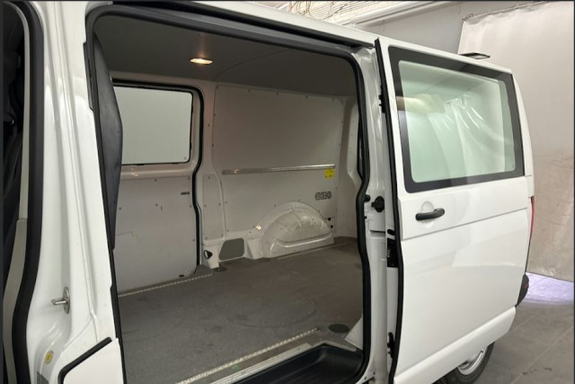 Volkswagen T6 Kasten lang/Klima/Navi/AHK/3-Sitze/2xSchiebet – Bild 4