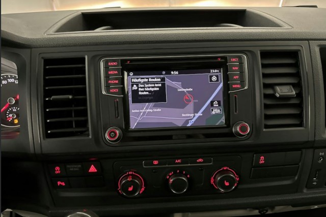 Volkswagen T6 Kasten lang/Klima/Navi/AHK/3-Sitze/2xSchiebet – Bild 9