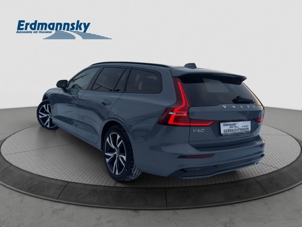 Volvo V60 B4 Ultimate Dark/Navi/LED/Pano/Kam/HuD/B&W – Bild 2