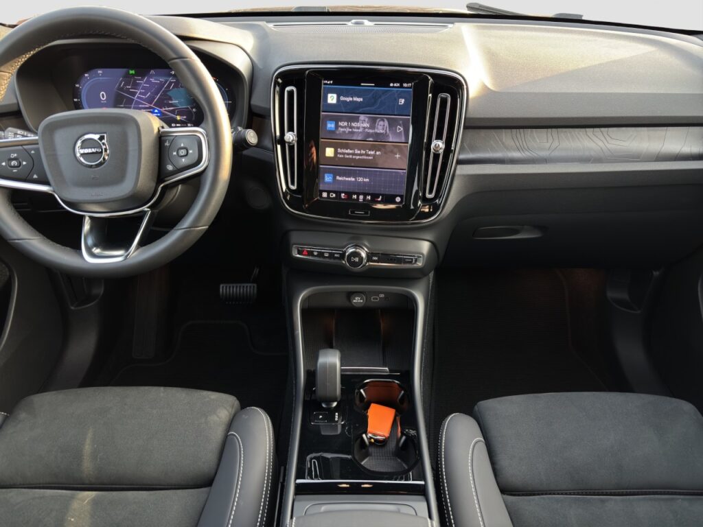 Volvo XC40 P8 Plus Twin Pure Electric AWD/Navi/AHK/GJR – Bild 10