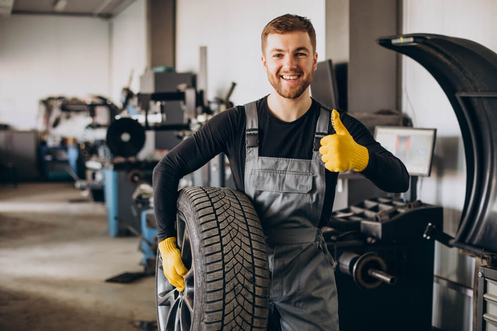 KFZ-Mechatroniker bei Autohaus Erdmannsky in Celle – Werkstattarbeit