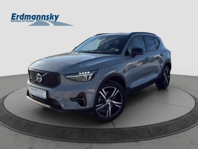 Volvo XC40 B3 Ultra Dark/Keyless/LHZ/LED/360Kam/Pano – Bild 1