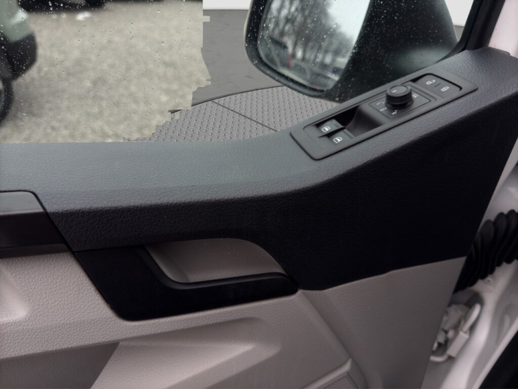 Volkswagen T6 Kasten lang/Klima/Navi/AHK/3-Sitze/2xSchiebet – Bild 12