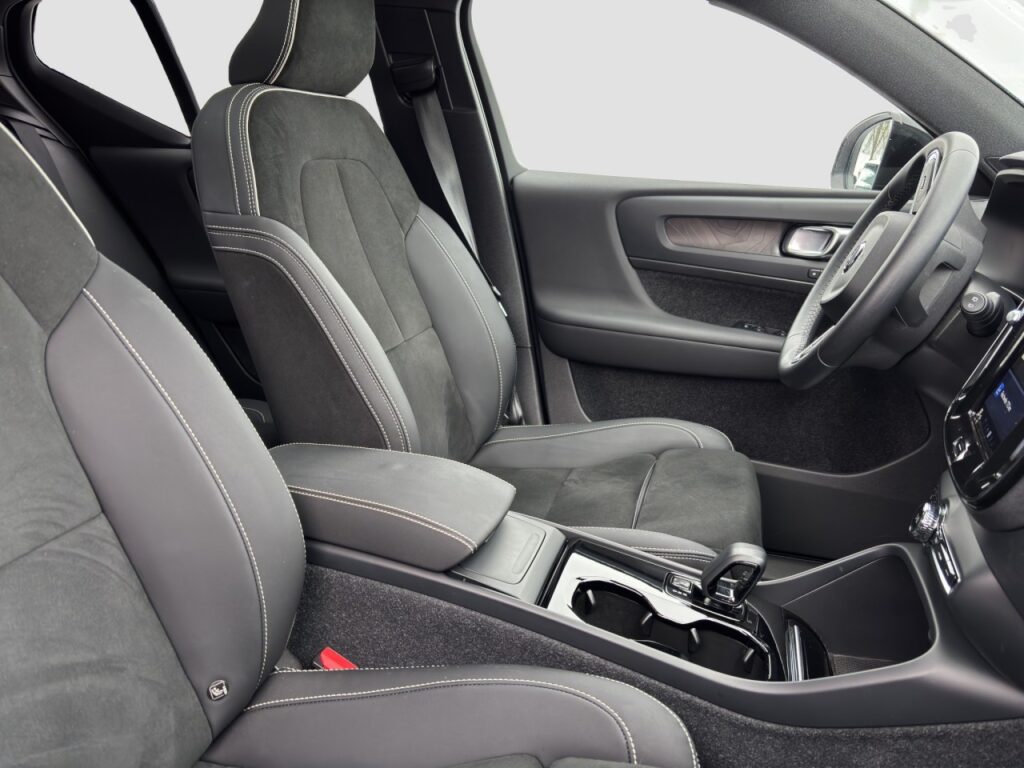 Volvo XC40 Ultimate Pure Electric/Navi/AHK/Pano/20Zoll – Bild 17