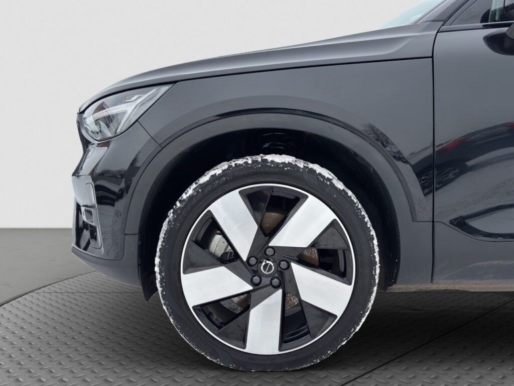 Volvo XC40 Ultimate Pure Electric/Navi/AHK/Pano/20Zoll – Bild 18