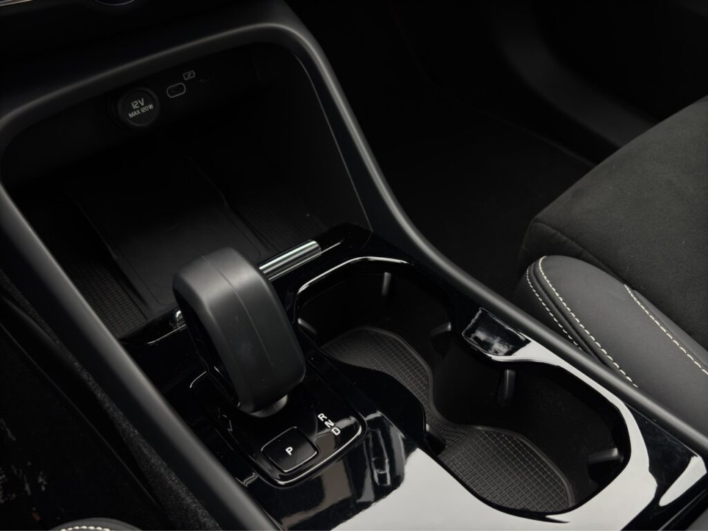 Volvo XC40 Ultimate Pure Electric/Navi/AHK/Pano/20Zoll – Bild 22