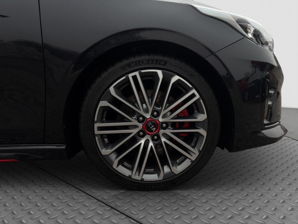 Kia Ceed GT DCT/Leder/Navi/LED/Pano/Kam/JBL/18Zoll – Bild 17