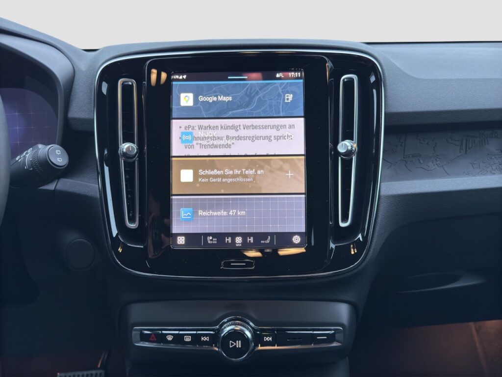 Volvo XC40 Core Pure Electric/Navi/LED/StHz/20Zoll+GJR – Bild 9