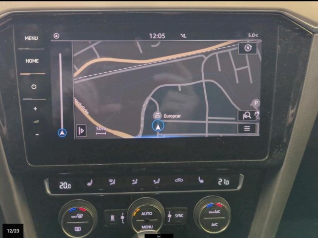 Volkswagen Passat Variant Elegance 4Motion/AHK/Pano/Standhz – Bild 6