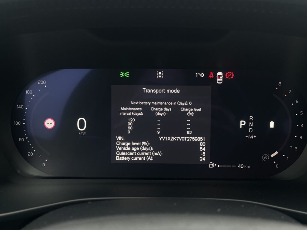 Volvo XC40 B3 Plus Black Edition/360/Frontscheibenhzg – Bild 8