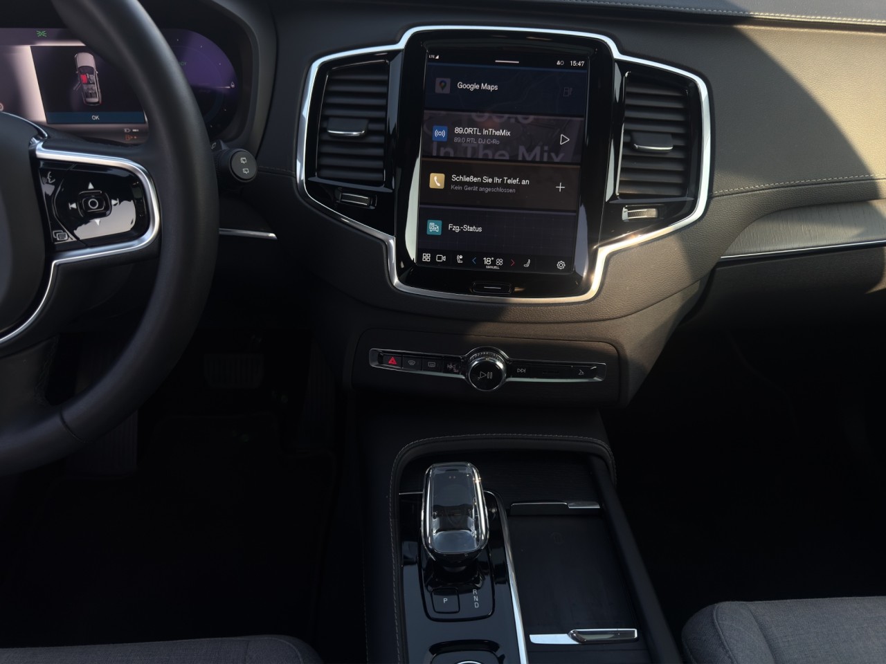 Volvo XC90 T8 Ultimate Dark Plug-In Hyb.AWD/Four-C/AHK – Bild 11