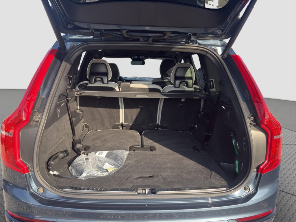 Volvo XC90 T8 Ultimate Dark Plug-In Hyb.AWD/Four-C/AHK – Bild 16