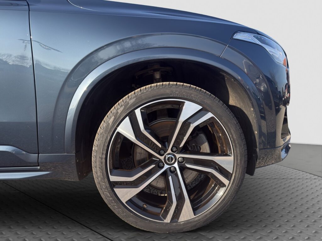 Volvo XC90 T8 Ultimate Dark Plug-In Hyb.AWD/Four-C/AHK – Bild 17
