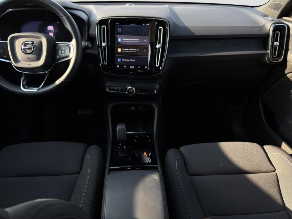 Volvo XC40 Core Pure Electric/Navi/LED/StHz/Kam/19Zoll – Bild 10