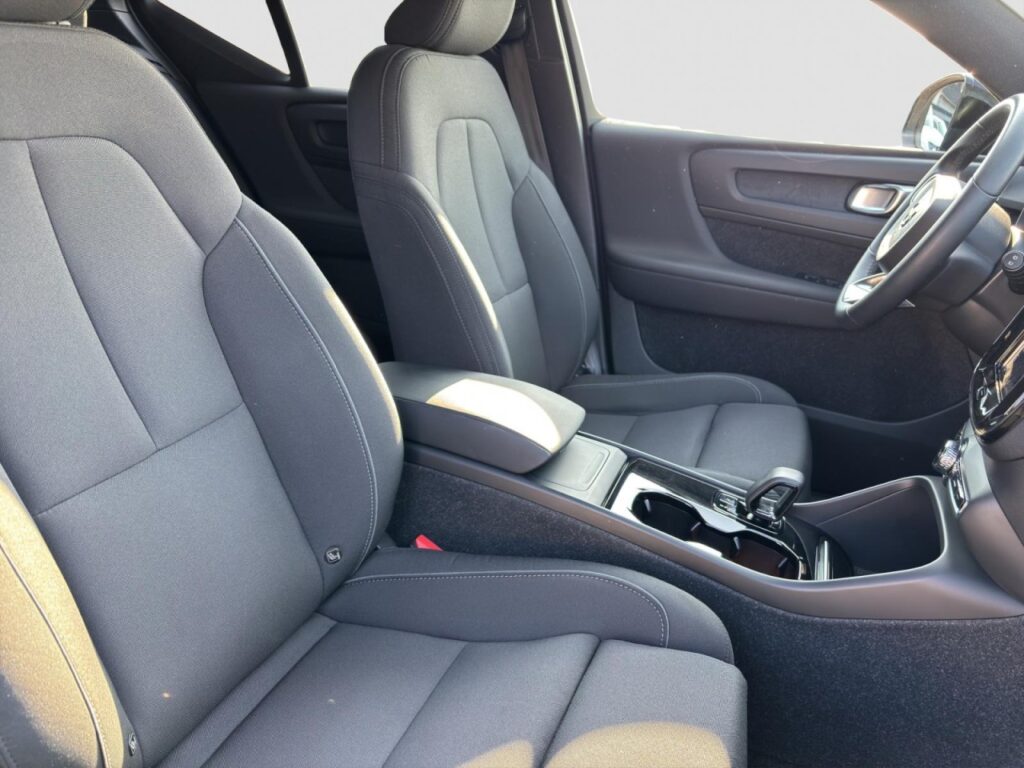 Volvo XC40 Core Pure Electric/Navi/LED/StHz/Kam/19Zoll – Bild 13