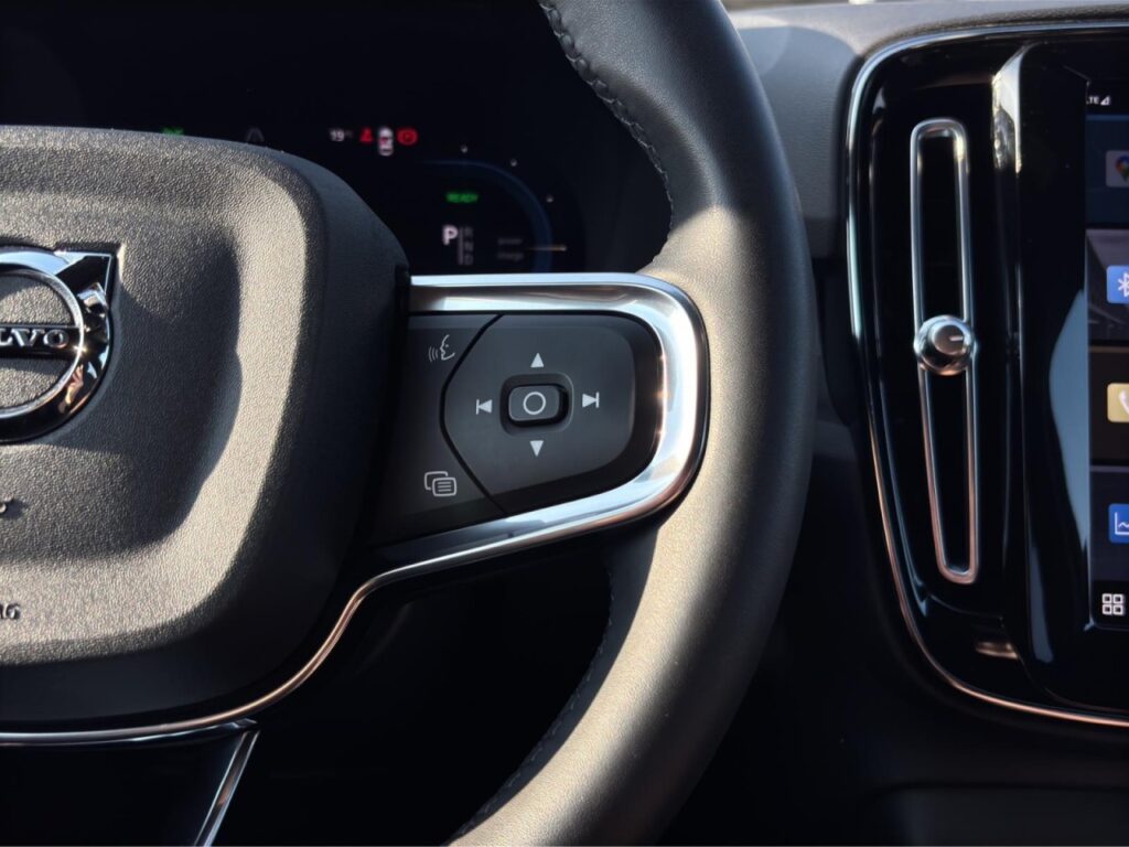 Volvo XC40 Core Pure Electric/Navi/LED/StHz/Kam/19Zoll – Bild 19