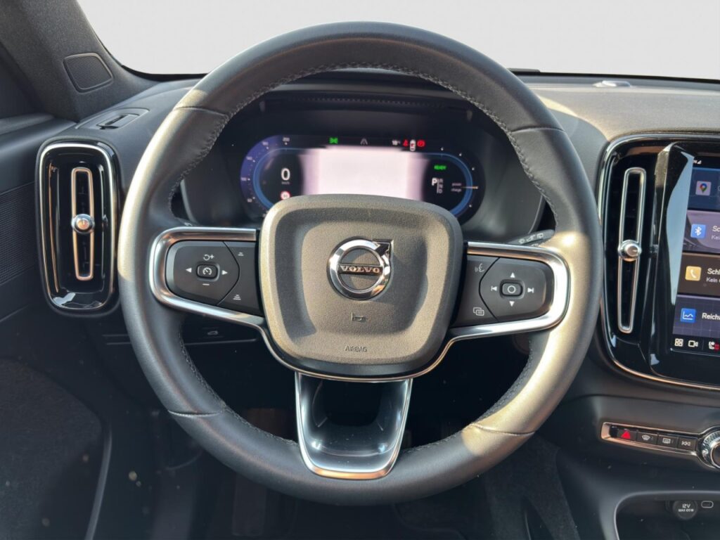 Volvo XC40 Core Pure Electric/Navi/LED/StHz/Kam/19Zoll – Bild 7
