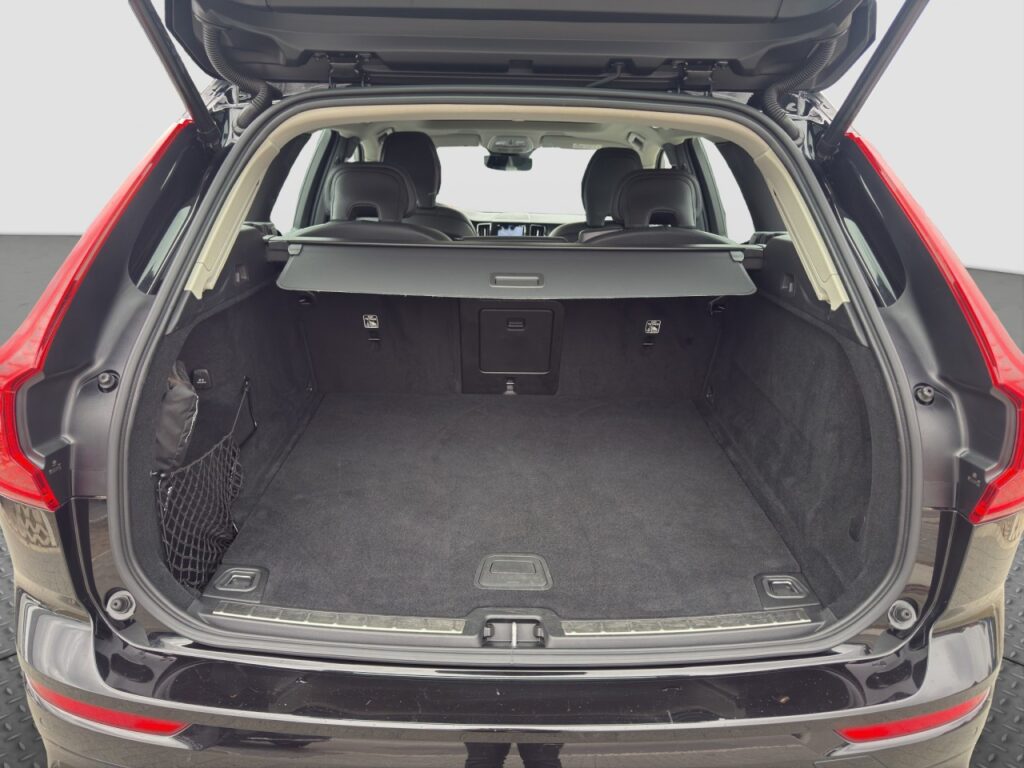 Volvo XC60 B4 Plus Dark/Navi/Pano/Standhz/360Kam/BLIS – Bild 16