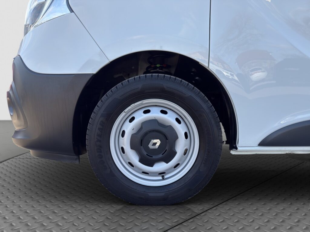 Renault Trafic L1H1 2,8t Komfort/Klima/AHK/Navi/LED/Kam – Bild 14