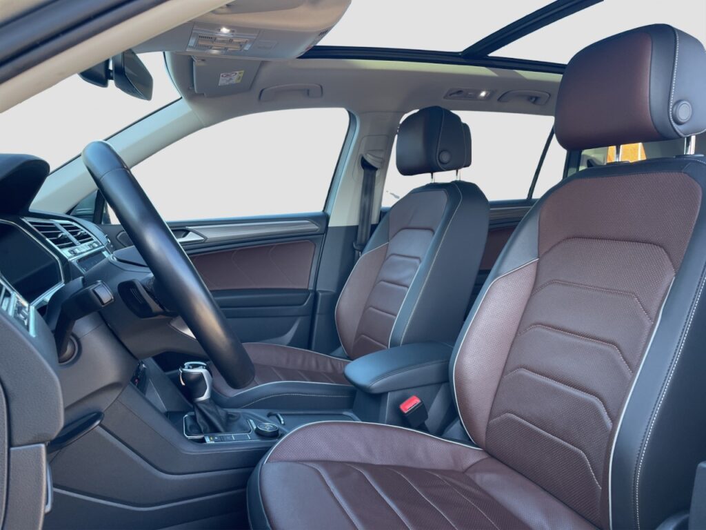 Volkswagen Tiguan Allspace Elegance 4Motion/AHK/Pano/StHz – Bild 13