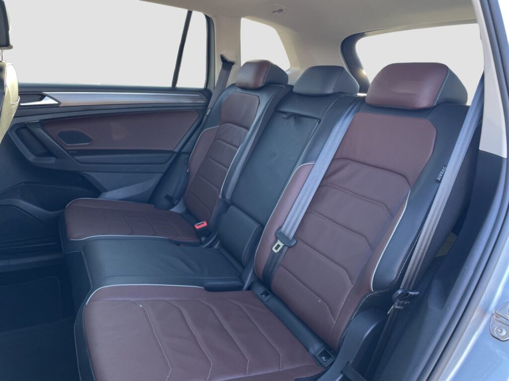 Volkswagen Tiguan Allspace Elegance 4Motion/AHK/Pano/StHz – Bild 14