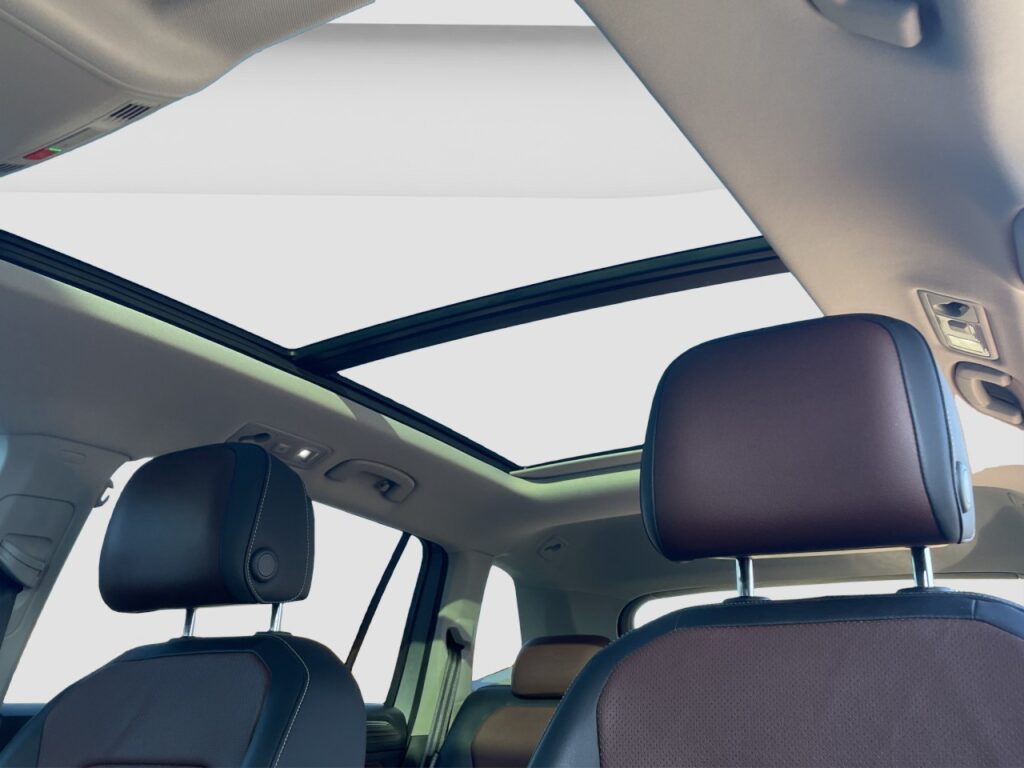 Volkswagen Tiguan Allspace Elegance 4Motion/AHK/Pano/StHz – Bild 15