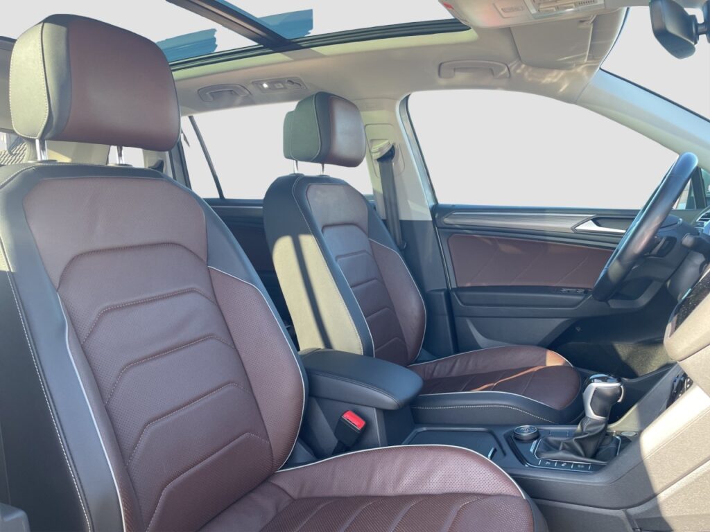 Volkswagen Tiguan Allspace Elegance 4Motion/AHK/Pano/StHz – Bild 17