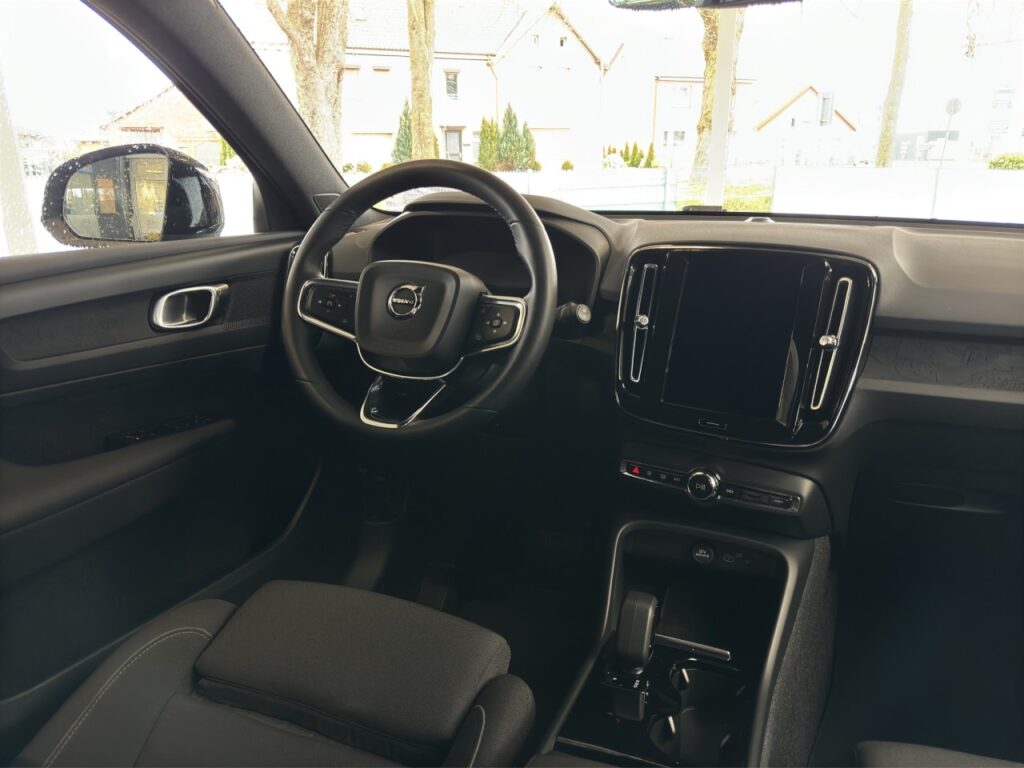 Volvo XC40 Electric Core Recharge/beh.LR/SHZ/Kam/GJR – Bild 21