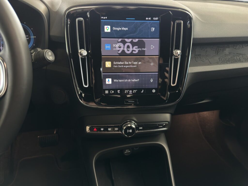 Volvo XC40 Electric Core Recharge/beh.LR/SHZ/Kam/GJR – Bild 9