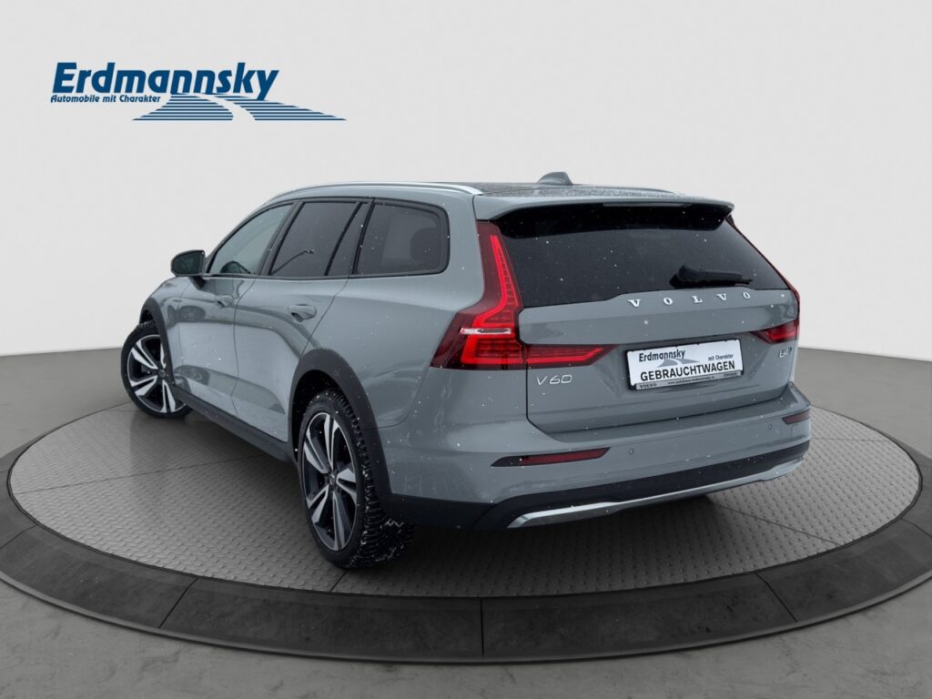 Volvo V60 B4 Cross Country Plus AWD/Leder/Navi/LED/19Z – Bild 2
