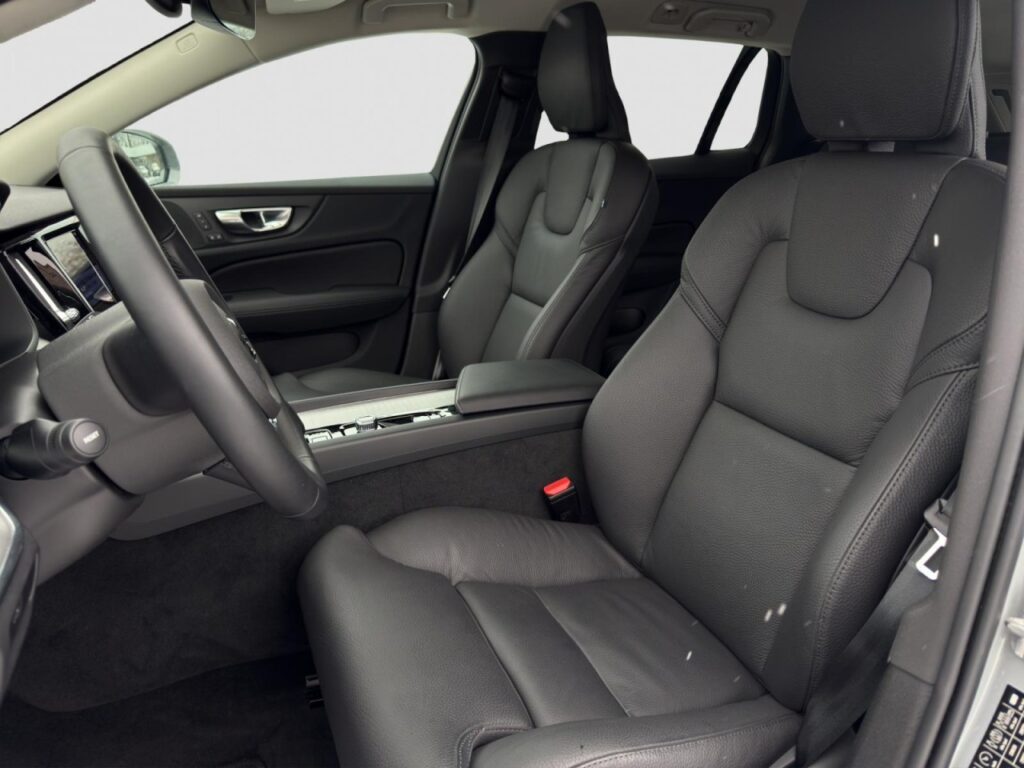 Volvo V60 B4 CC Plus AWD/Leder/Navi/LED/Kam/19Zoll/GJR – Bild 13
