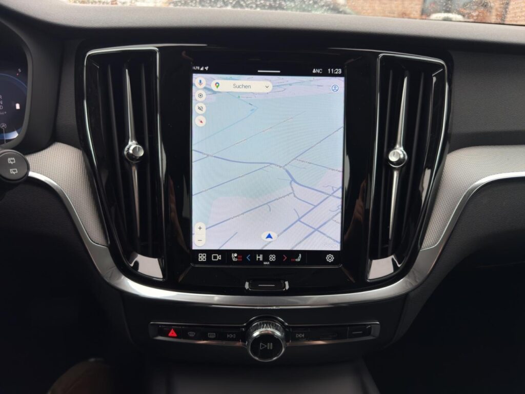 Volvo V60 B4 CC Plus AWD/Leder/Navi/LED/Kam/19Zoll/GJR – Bild 26