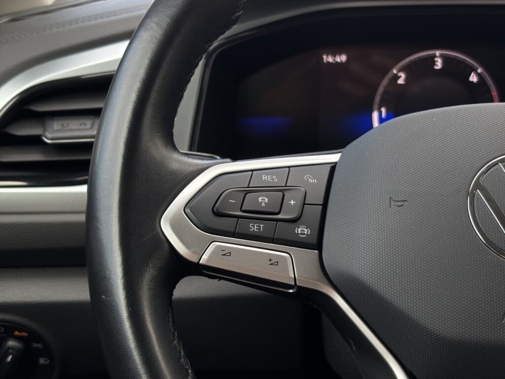 Volkswagen T-Roc 2.0 TDI Life/ACC/beh.Lenkrad/KAM/Navi/AHK – Bild 15