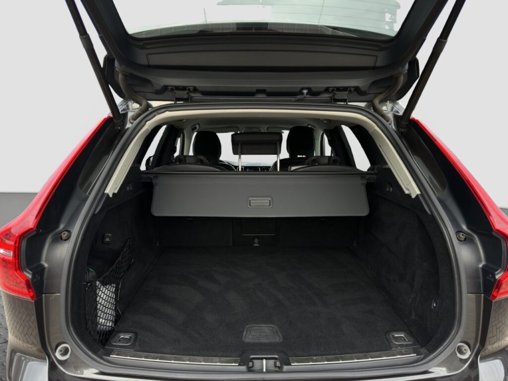 Volvo XC60 B4 Inscription AWD/AHK/Standhz/BLIS/20Zoll – Bild 15