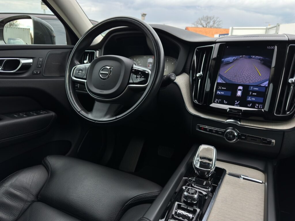 Volvo XC60 B4 Inscription AWD/AHK/Standhz/BLIS/20Zoll – Bild 23